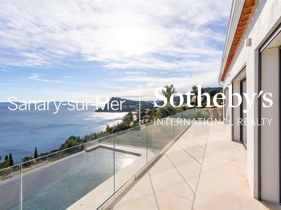 House Rayol-Canadel-sur-Mer
