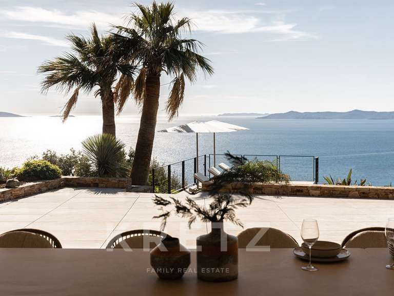 Maison Rayol-Canadel-sur-Mer - 6 chambres - 400m²