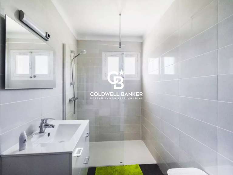 Maison Rayol-Canadel-sur-Mer - 5 chambres - 190m²