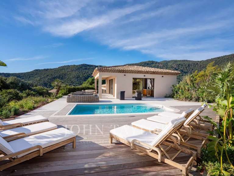 Propriété Rayol-Canadel-sur-Mer - 6 chambres - 200m²