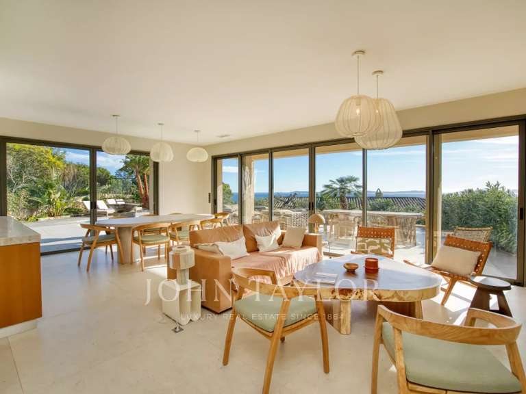 Propriété Rayol-Canadel-sur-Mer - 6 chambres - 200m²