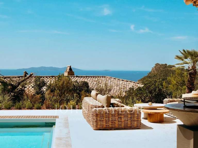 Propriété Rayol-Canadel-sur-Mer - 6 chambres - 200m²