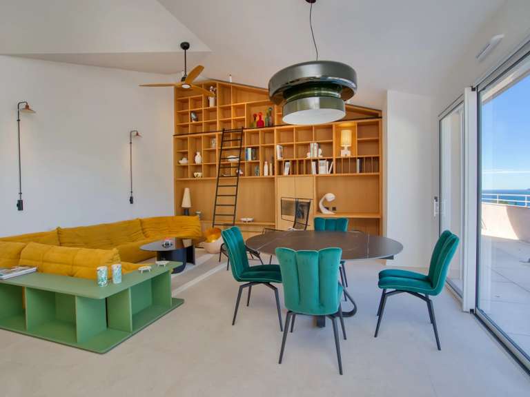 Property with Sea view Rayol-Canadel-sur-Mer - 3 bedrooms - 195m²