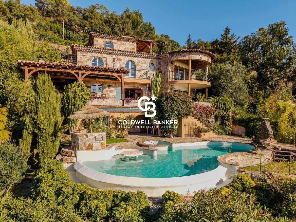 Propriété Rayol-Canadel-sur-Mer