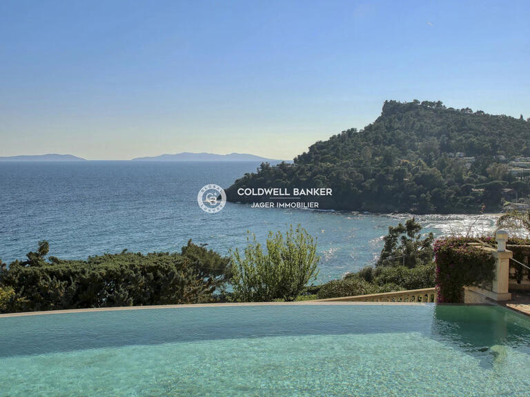 Villa Rayol-Canadel-sur-Mer - 6 chambres - 300m²