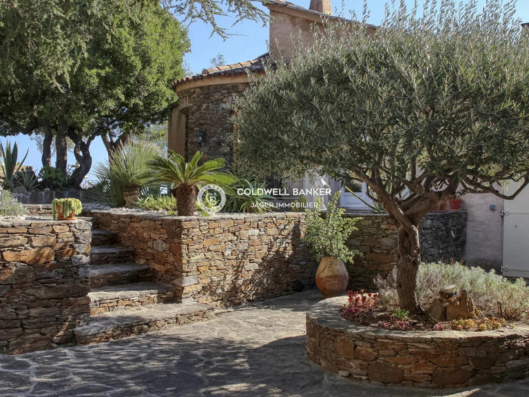 Villa Rayol-Canadel-sur-Mer - 6 chambres - 300m²