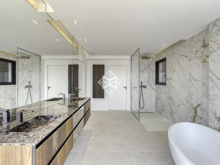 Villa Rayol-Canadel-sur-Mer - 4 chambres - 220m²