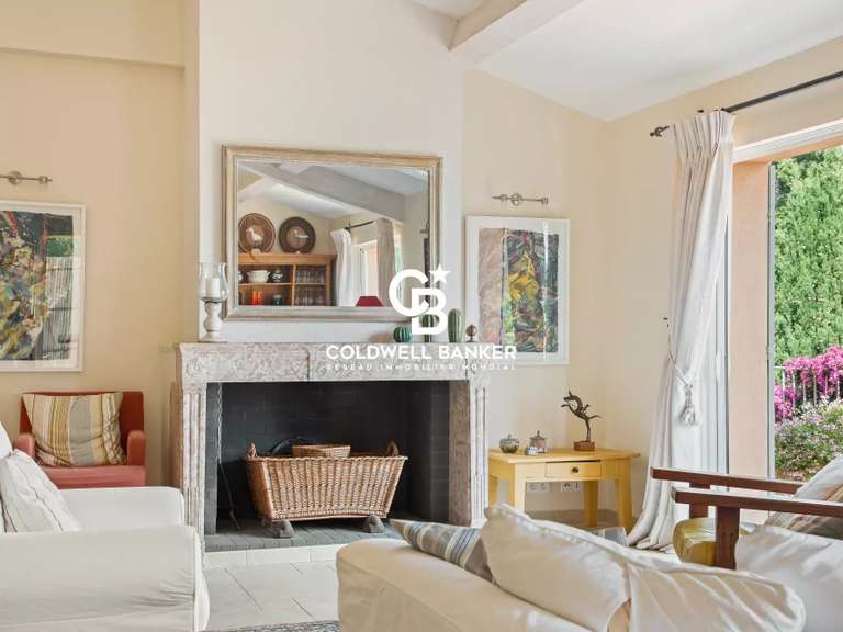 Villa Rayol-Canadel-sur-Mer - 4 bedrooms - 192m²