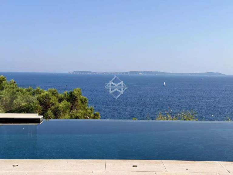 Villa with Sea view Rayol-Canadel-sur-Mer - 4 bedrooms - 220m²