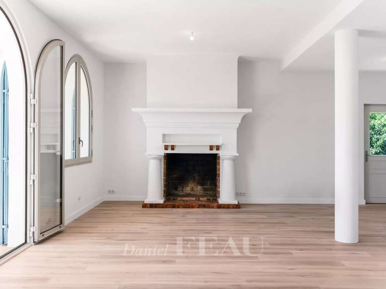 Villa Rayol-Canadel-sur-Mer - 4 bedrooms - 190m²