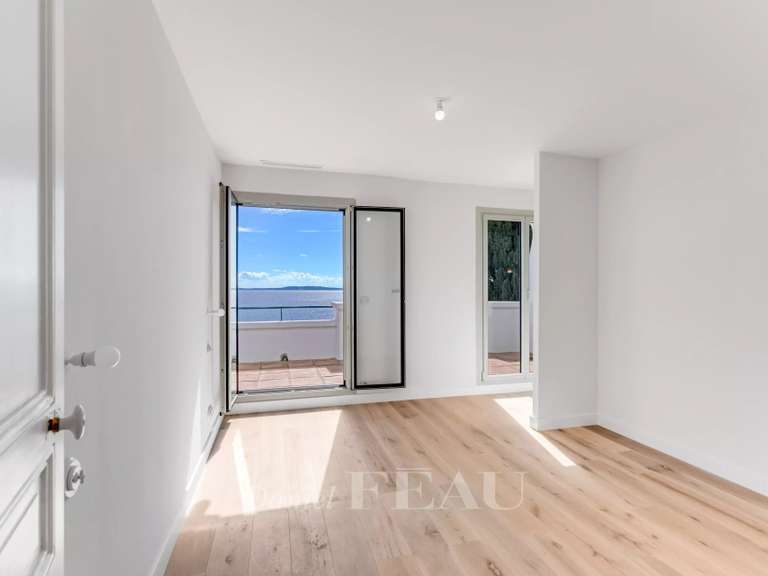 Villa Rayol-Canadel-sur-Mer - 4 bedrooms - 190m²