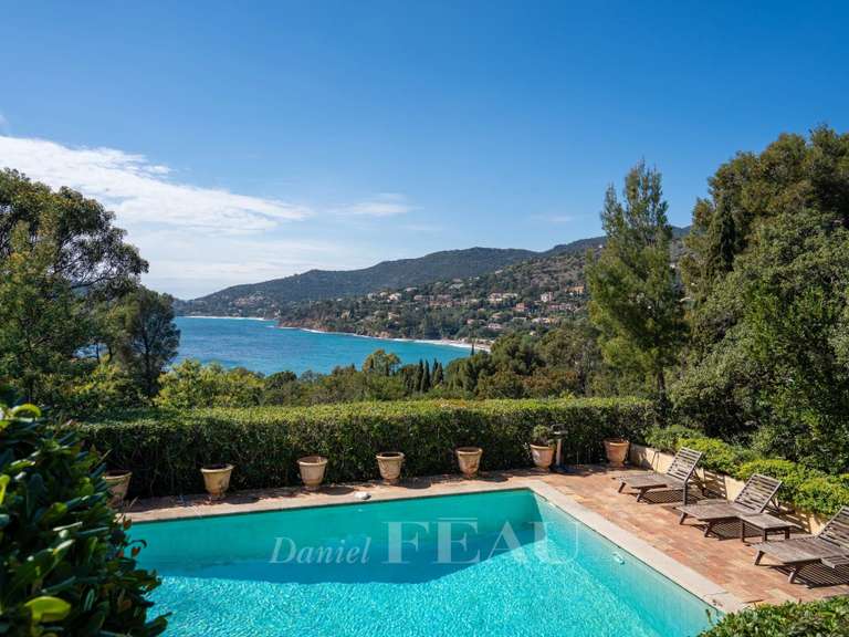 Villa Rayol-Canadel-sur-Mer - 7 chambres - 461m²