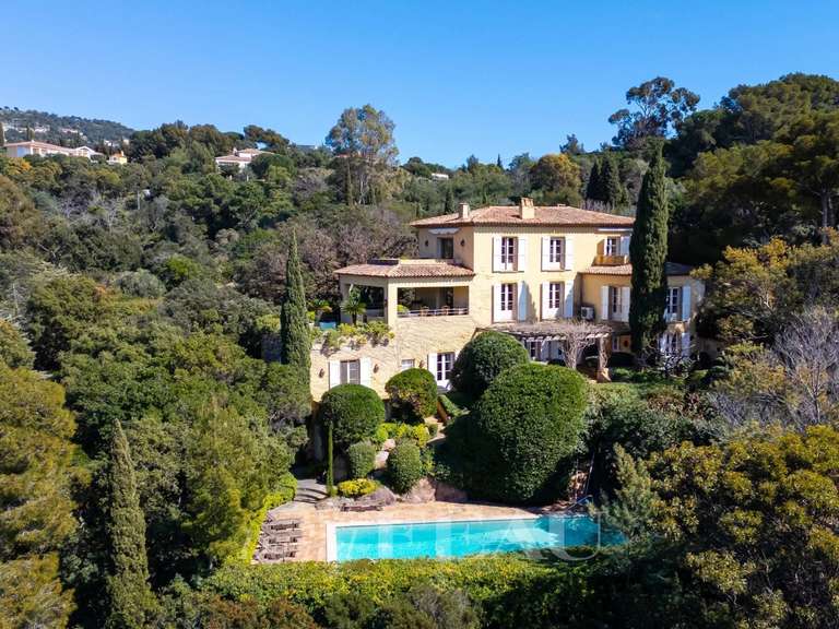 Villa Rayol-Canadel-sur-Mer - 7 chambres - 461m²