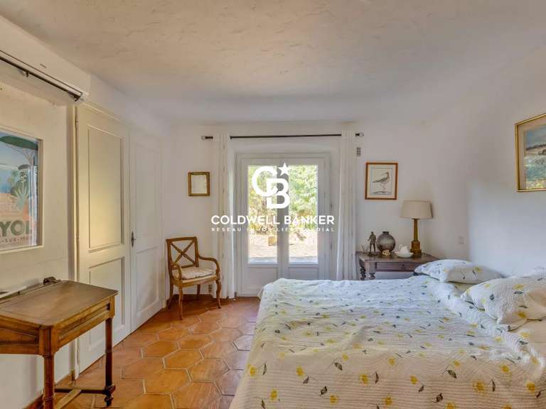 Villa with Sea view Rayol-Canadel-sur-Mer - 6 bedrooms - 156m²