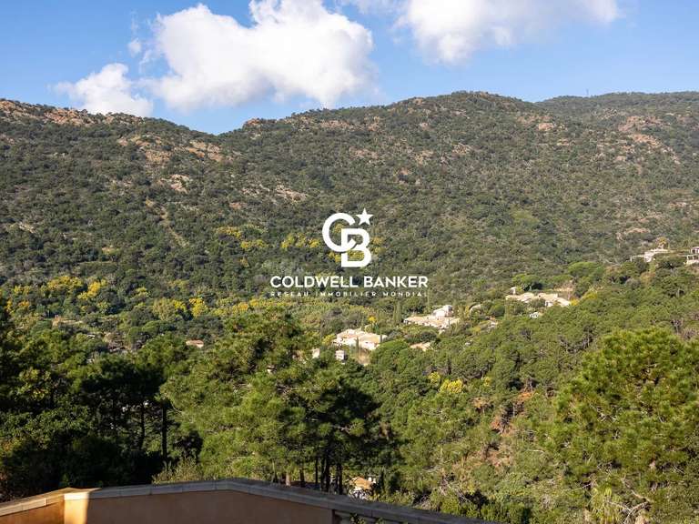 Villa Rayol-Canadel-sur-Mer - 4 chambres - 180m²