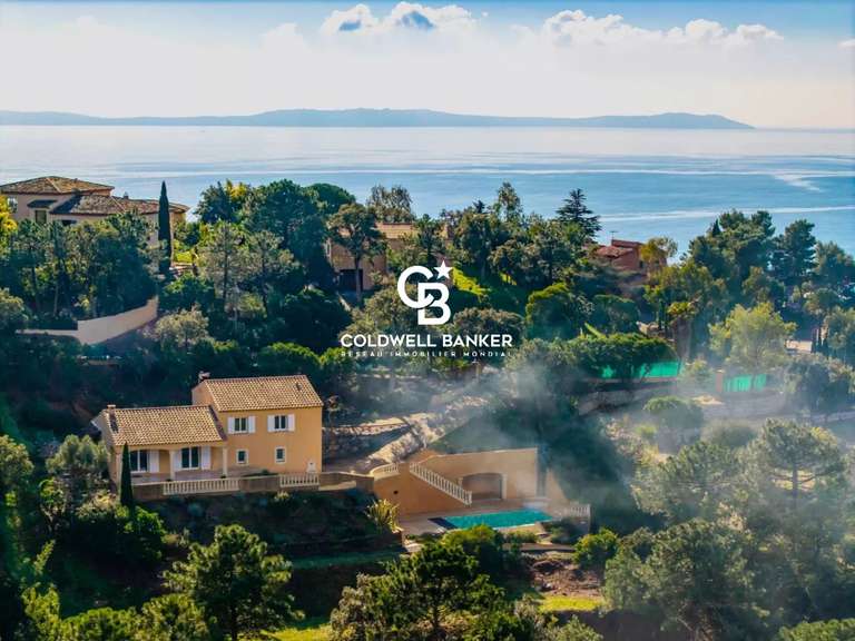 Villa Rayol-Canadel-sur-Mer - 4 chambres - 180m²