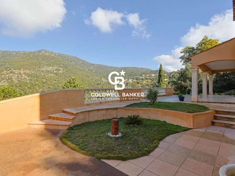 Villa Rayol-Canadel-sur-Mer - 4 chambres - 180m²