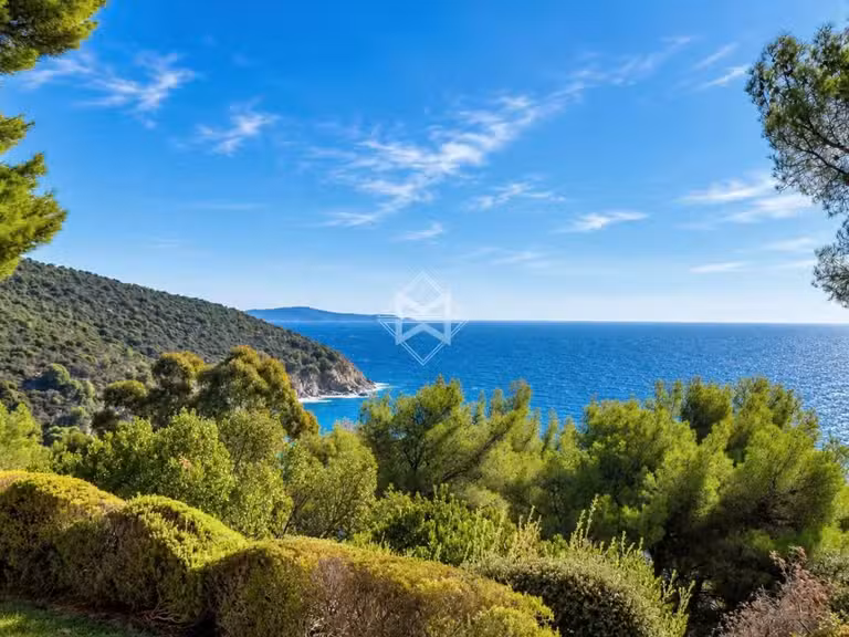 Villa Rayol-Canadel-sur-Mer - 7 chambres - 330m²