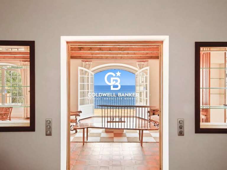 Villa Rayol-Canadel-sur-Mer - 5 chambres - 297m²