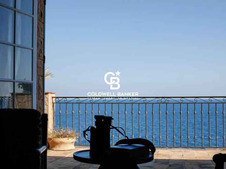 Villa Rayol-Canadel-sur-Mer - 5 chambres - 297m²