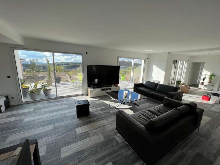 Maison Razac-sur-l'Isle - 4 chambres - 179m²