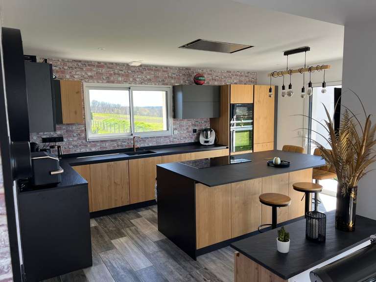 Maison Razac-sur-l'Isle - 5 chambres - 179m²