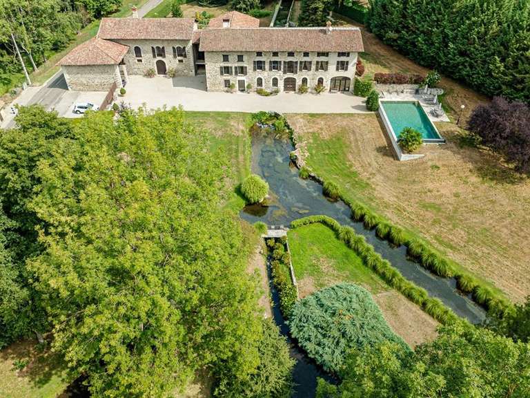 Propriété Réaumont - 4 chambres - 700m²