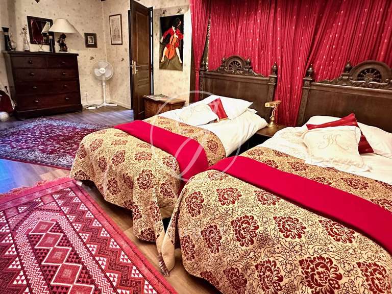 Manoir Redon - 11 chambres - 48635m²