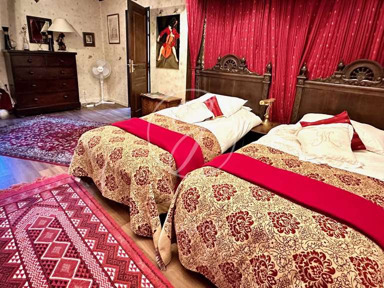 Manoir Redon - 11 chambres - 48635m²