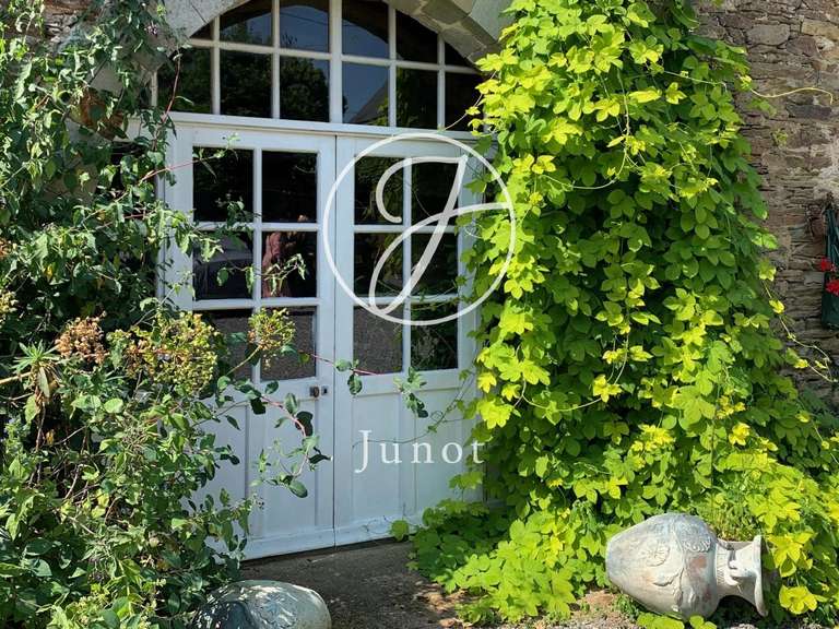 Manoir Redon - 11 chambres - 48635m²