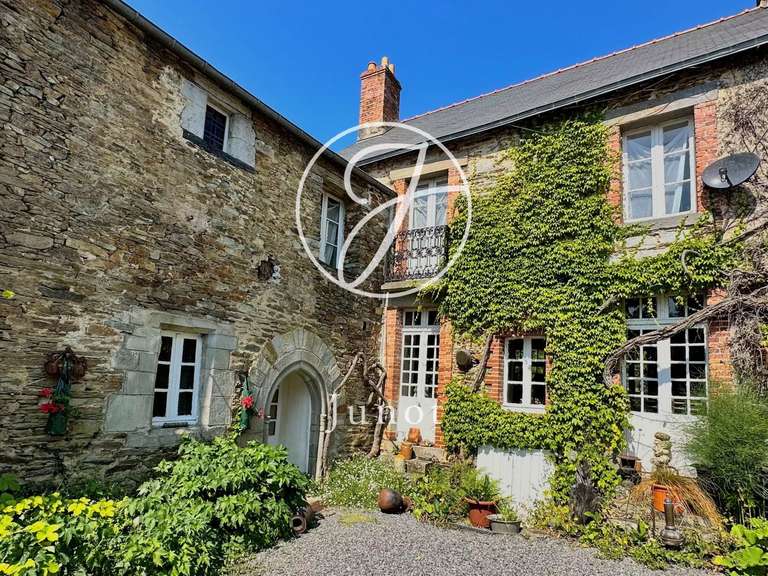 Manoir Redon - 11 chambres - 48635m²