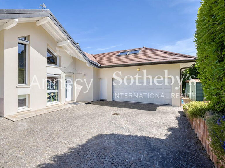 House Reignier - 5 bedrooms - 263m²
