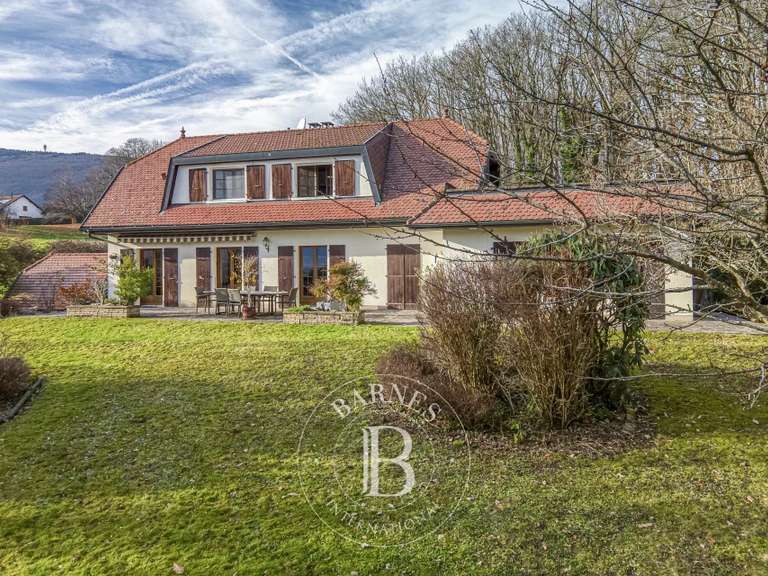 House Reignier - 4 bedrooms - 254m²