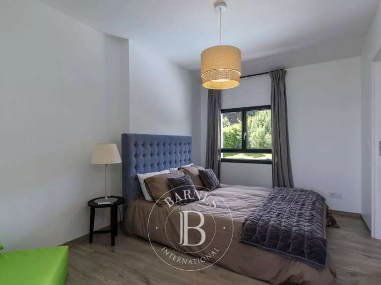 Maison Reignier - 4 chambres - 164m²