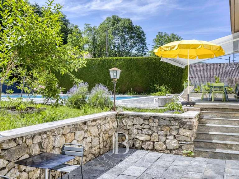Maison Reignier - 4 chambres - 211m²