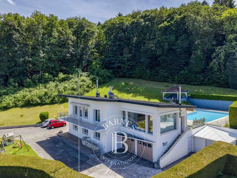 Maison Reignier - 4 chambres - 211m²