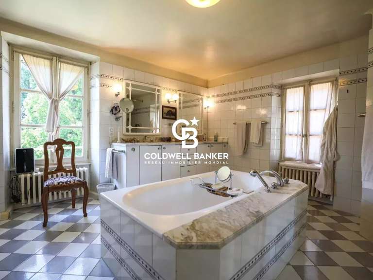 Property Reignier - 10 bedrooms - 950m²