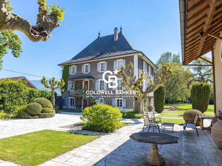 Property Reignier - 10 bedrooms - 950m²