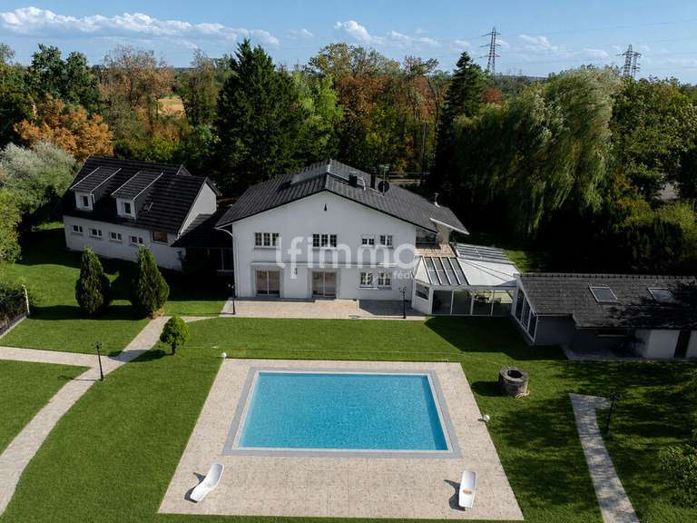 Villa Reiningue - 6 chambres - 486m²