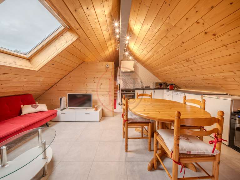 House Remoray-Boujeons - 4 bedrooms - 230m²