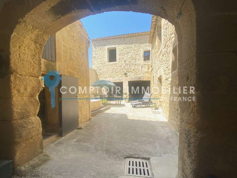 Maison Remoulins - 5 chambres - 230m²