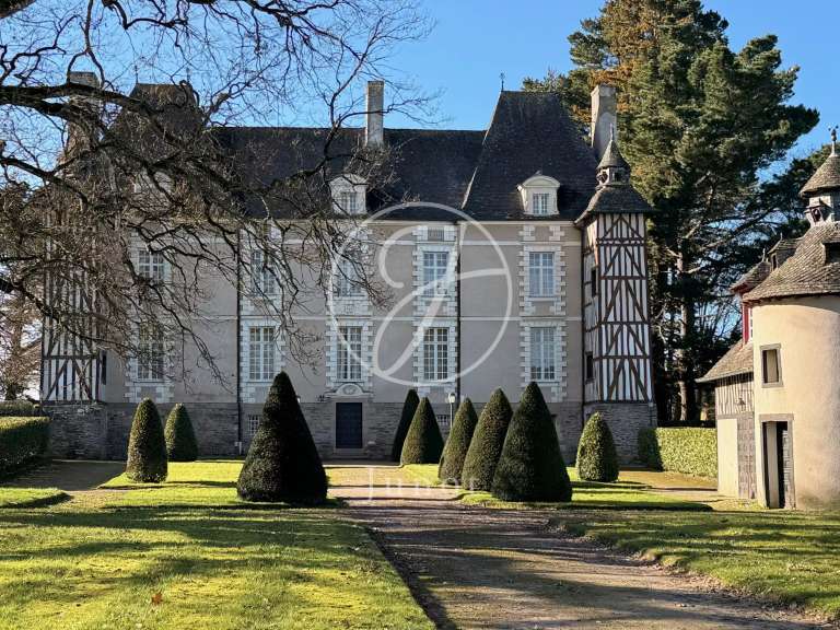 Château Rennes - 5 chambres - 800m²