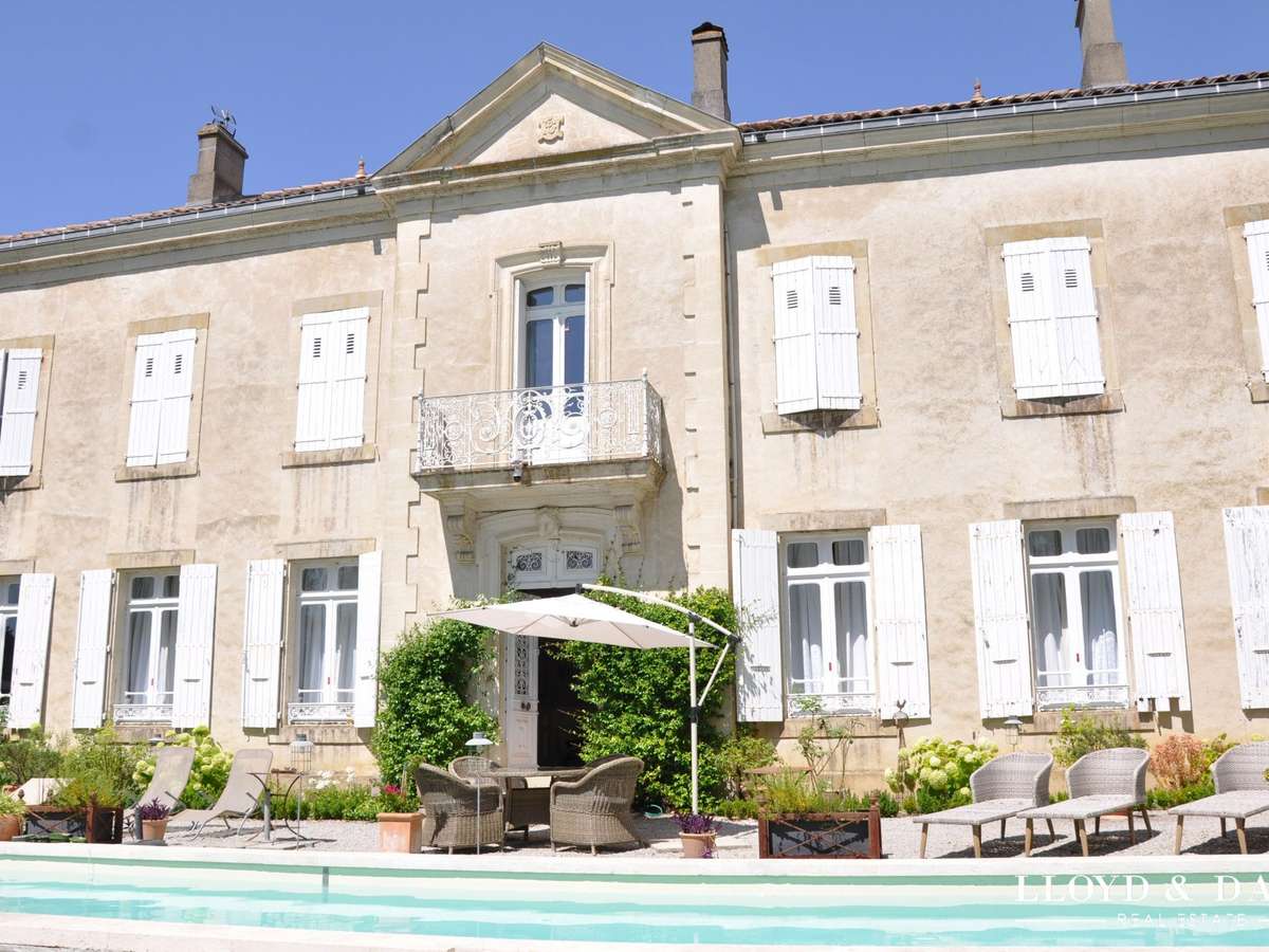 Maison Revel