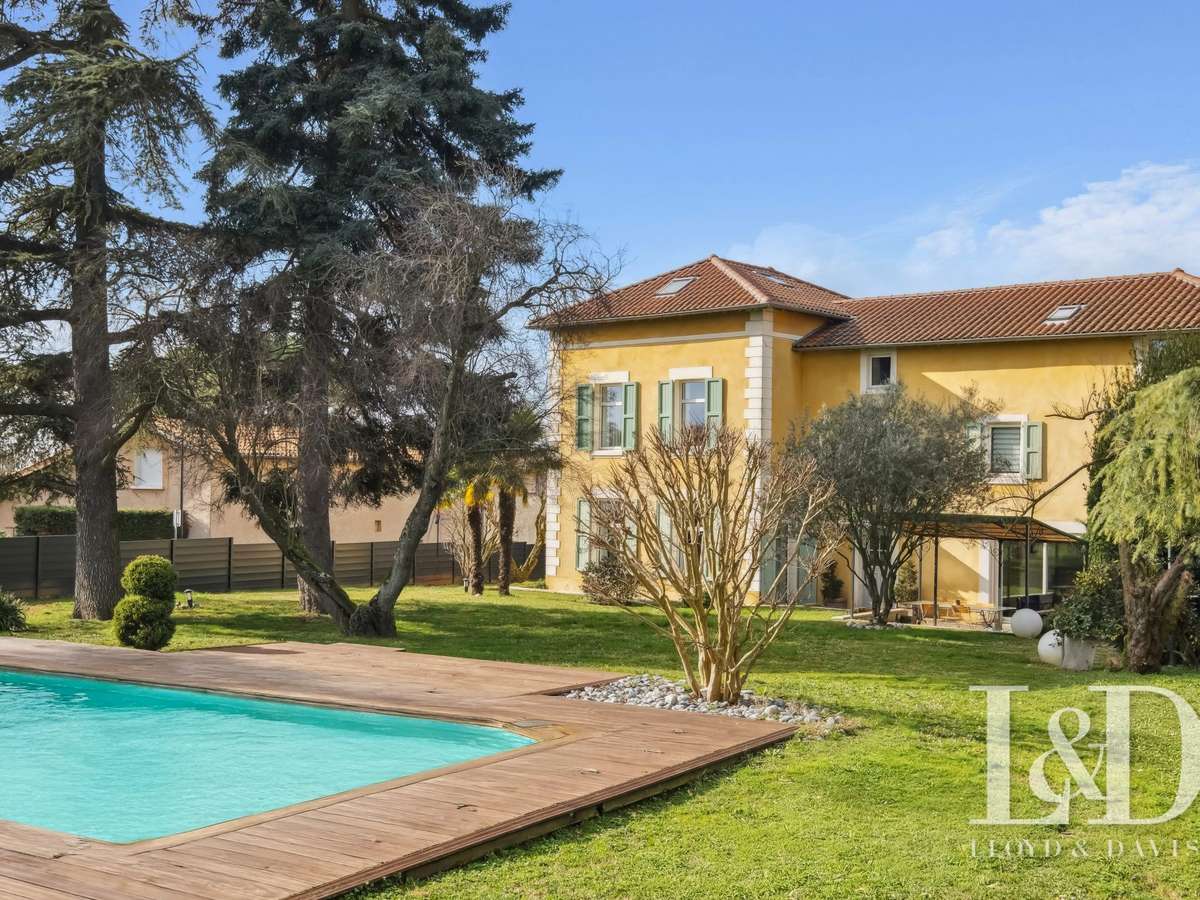 House Reventin-Vaugris