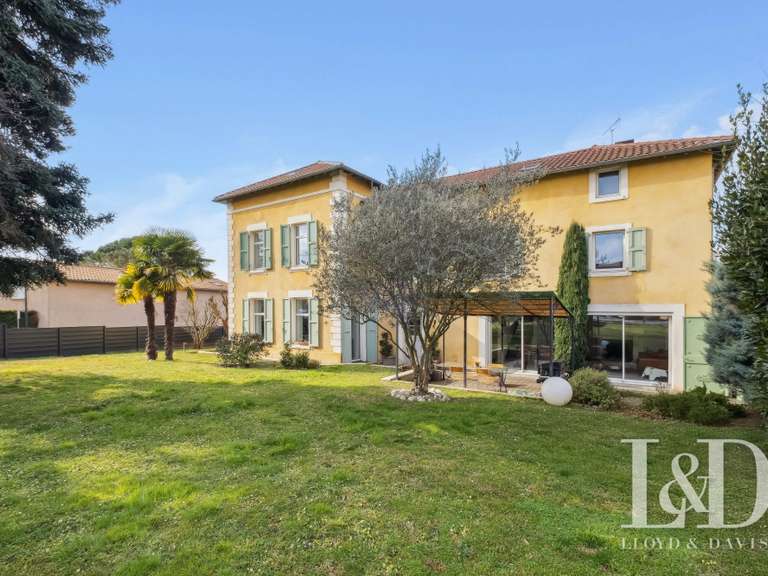 House Reventin-Vaugris - 5 bedrooms - 280m²