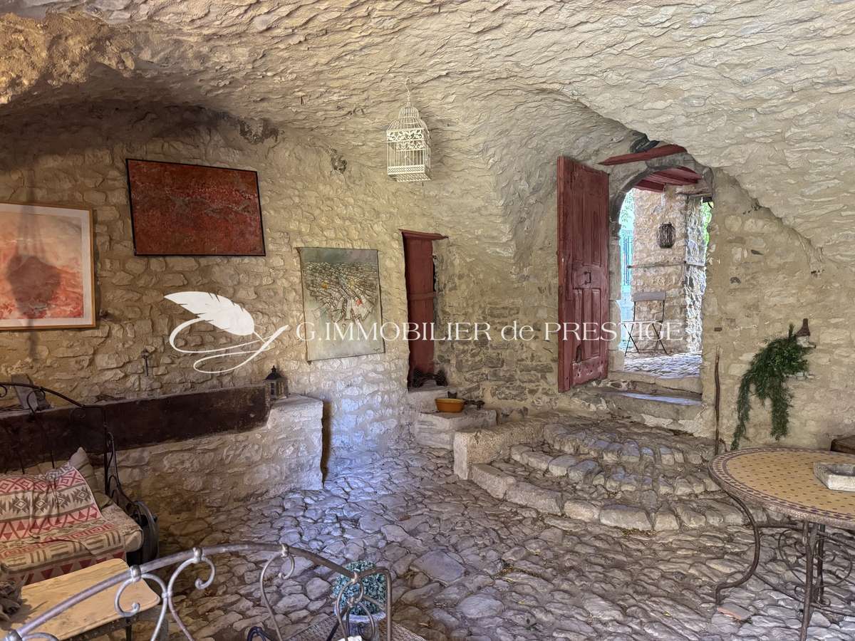 Maison Revest-du-Bion