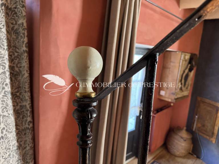 Maison Revest-du-Bion - 3 chambres - 300m²