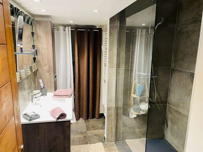 House Reviers - 7 bedrooms - 428m²