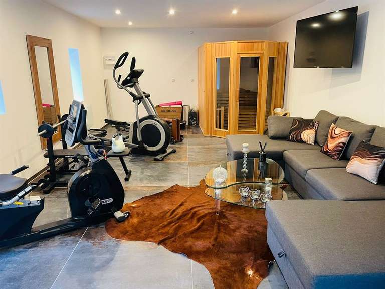 House Reviers - 7 bedrooms - 428m²