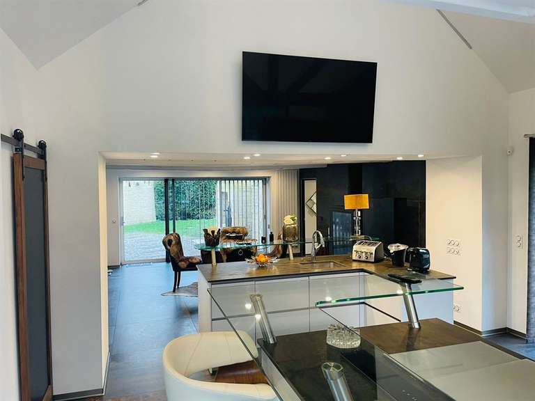 House Reviers - 7 bedrooms - 428m²